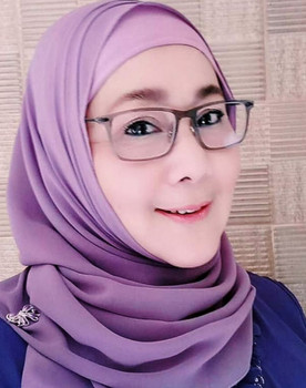 Ucy Bing Slamet as Etty