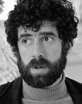 Elliott Gould as Dudley Frapper