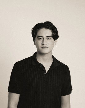 Leonardo Villegas as Jeffrey