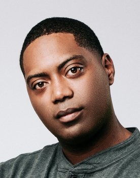 Michael Davis as Harrison Jones