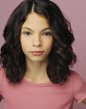 Gabriella Bando as Young Robin