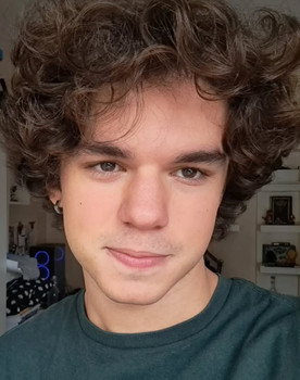 Deniz Ali Cankorur as 