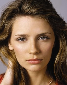 Mischa Barton Photo
