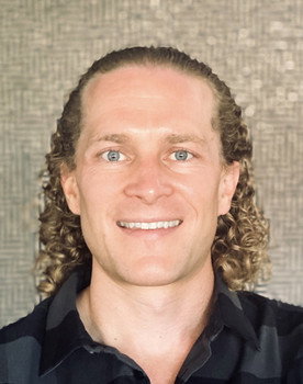 Abraham Taylor as Marc Dixon