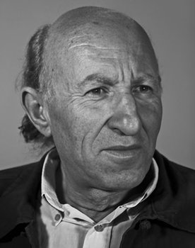 Fawzi B. Saichi as The hunchback