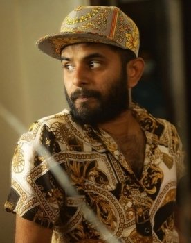 Mashar Hamsa as Bookstore Staff