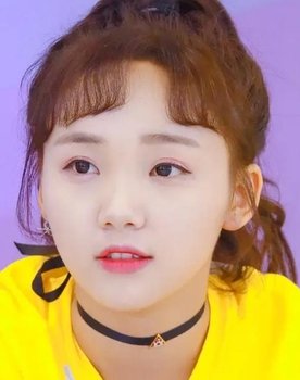 Lu Xiao Yu as 