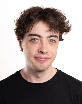 Bernardo Artus as Lucho