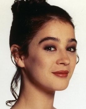 Moira Kelly as Madeline Shoaf