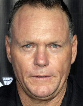 Antoni Corone as Col. Lyons