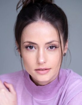 Rosanne Mulholland as Silmara