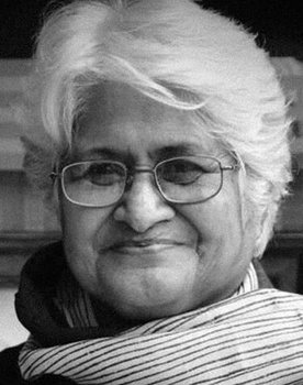 Sumitra Bhave as Vidushi Sindhubai Jadhav (Maai)