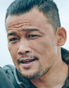 Yu Kang as Wang Chit