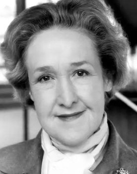 Ilse Künkele as Dore