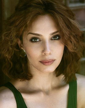 Sabirə Abdullayeva-Rüstəmli as The Mother