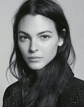 Vittoria Ceretti as Self - Model