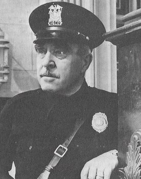 Fred Kelsey as Police Officer Casey