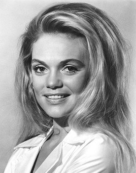 Dyan Cannon as Gloria