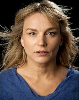 Karlijn Sileghem as Vivienne van Rapenburg