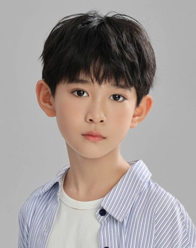 Luo Zhuoran as 演员