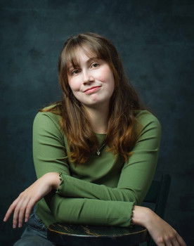 Meredith Perry as Rioter