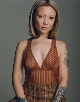 Jordan Chin as Jia