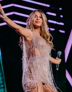 O'hara Ravick as O'hara Ravick