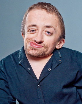 Guillaume Bats as Le hérisson (voice)