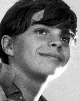 Pierre Charpentier as Self (uncredited)