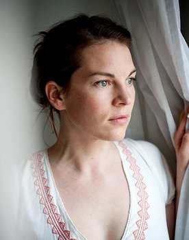 Victoria Mayer as Maria