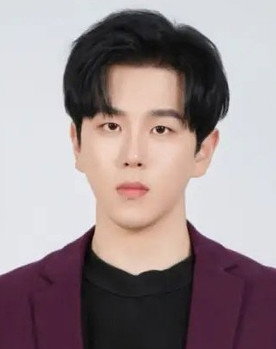 Luo Jiaqi as Shi Tang