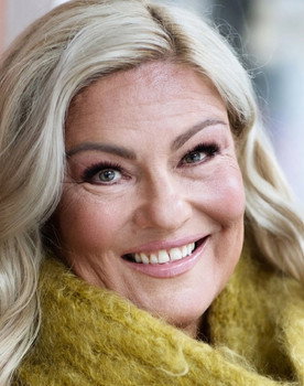 Sanna Saarijärvi as Vainajan Leski