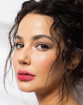 Fernanda Marques as Graziela