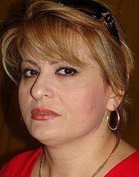 Pərvanə Qurbanova as ER doctor