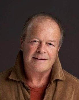 Bruno Brookes as Himself