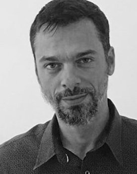 Roumer Canhães