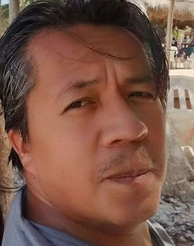 Jonathán Arturo Pisil Neira as Narrator