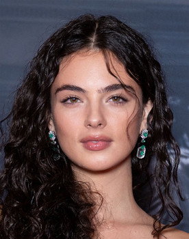 Deva Cassel