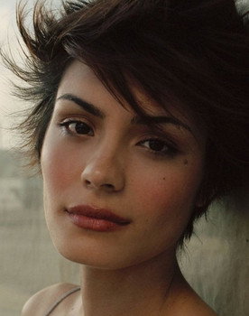 Shannyn Sossamon as Claire