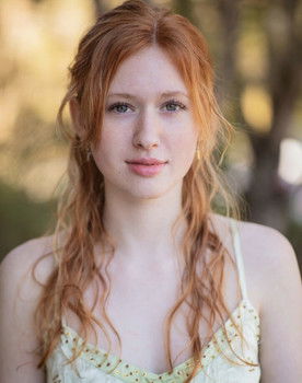 Maddie-Rose Lee as Teen Extra #9