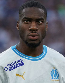 Geoffrey Kondogbia as Self