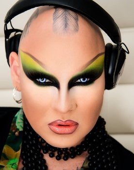 Nina Flowers