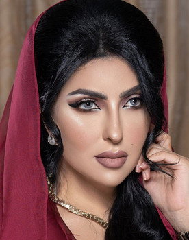 زينب العسكري