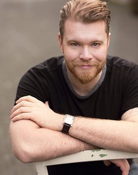 Nemo Cartwright as Les