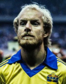 Thomas Sjöberg as Self