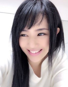 Sora Aoi as Tsumugi Miyamae