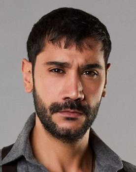 Uğur Güneş as Serhat