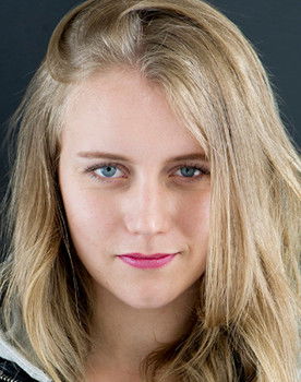 Aline Beetschen as Mila