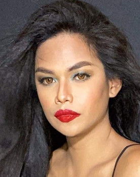 Larry Sabanal as Pau Santos