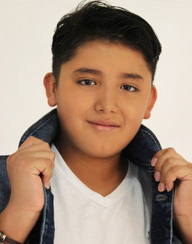 Ramses Morán as Pichón